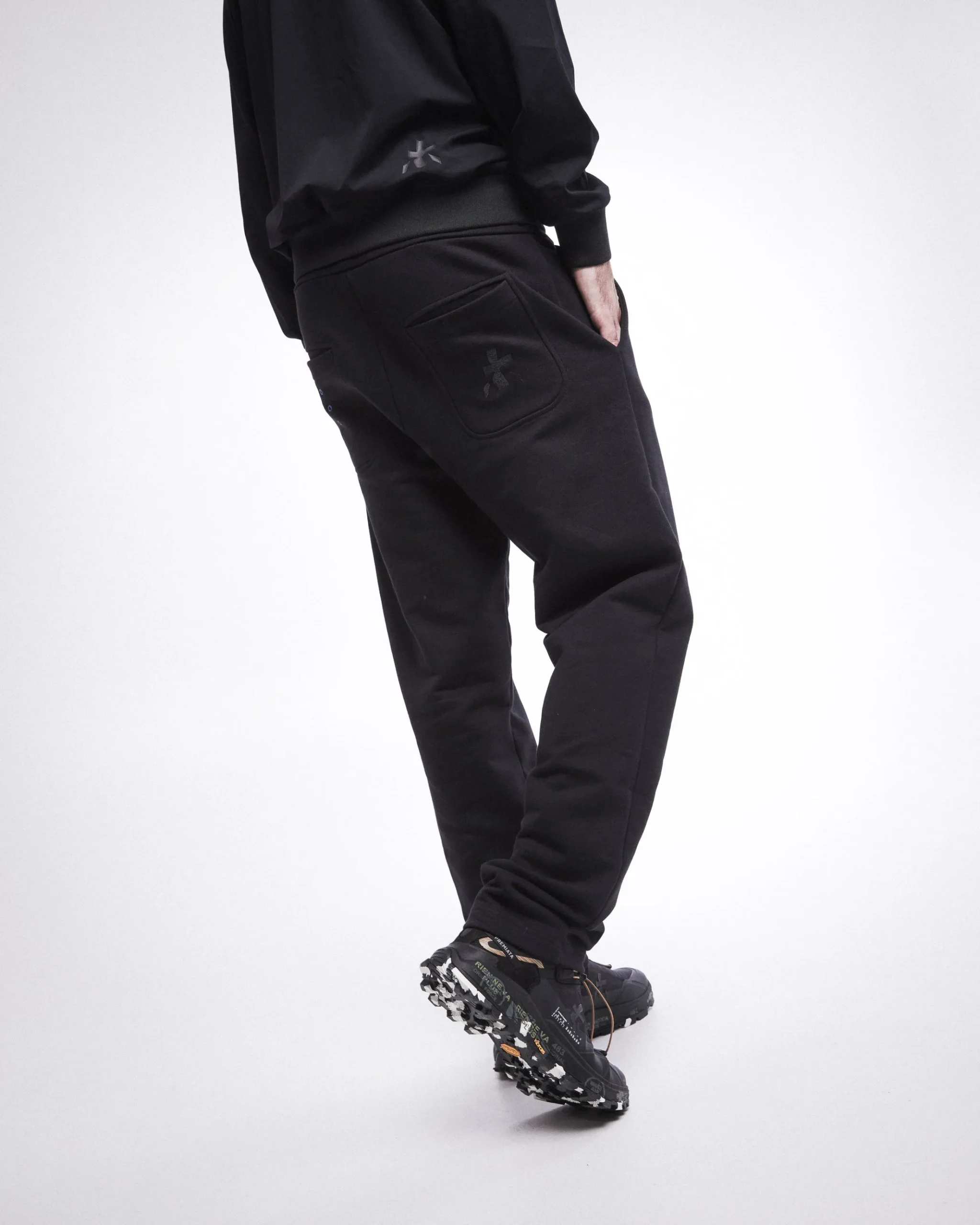 Premiata Pantaloni in jersey>Uomo Pantaloni